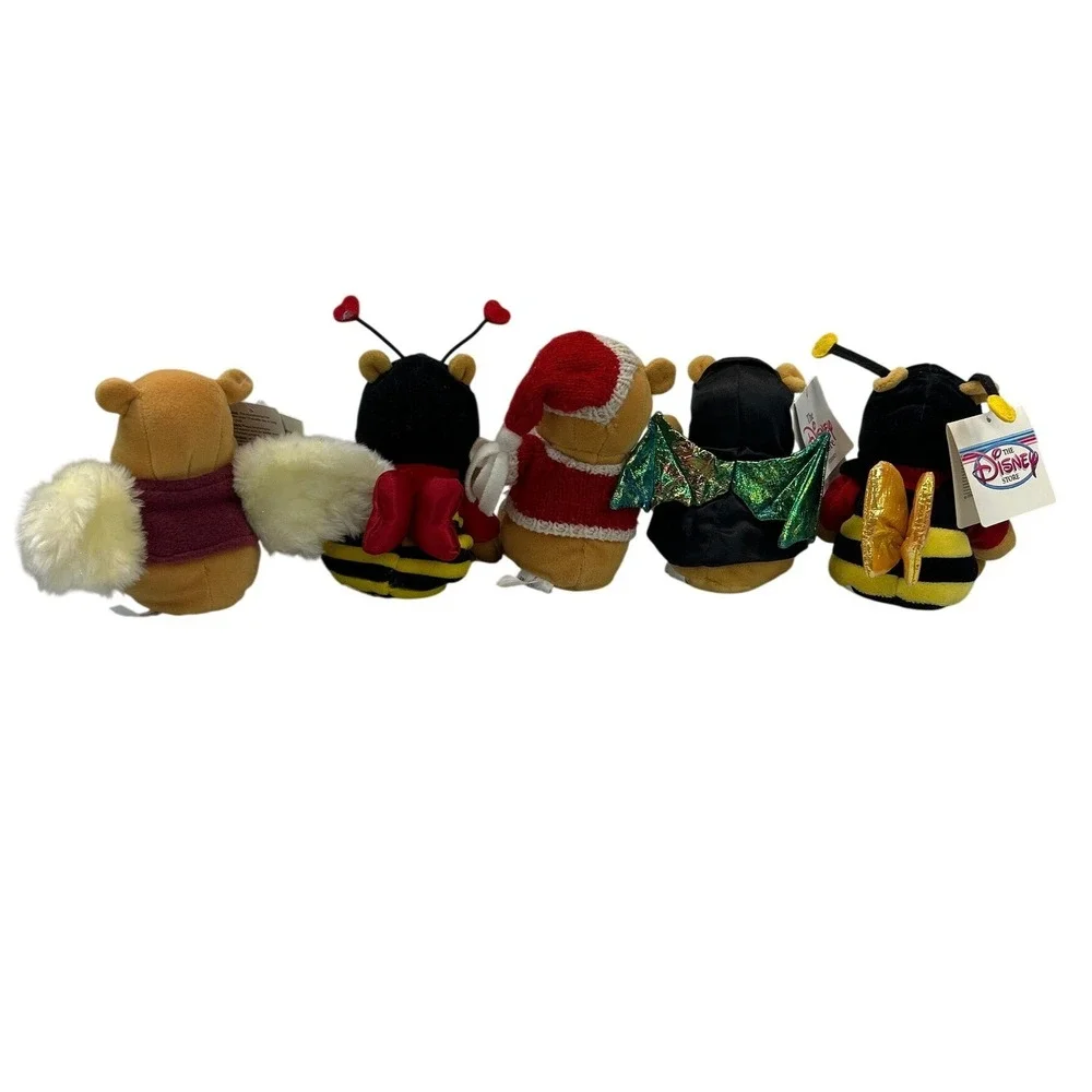 Disney‎ Winnie the Pooh Plush Bumble Bee Bat Winter Sweater Dreams w/Wings Tags